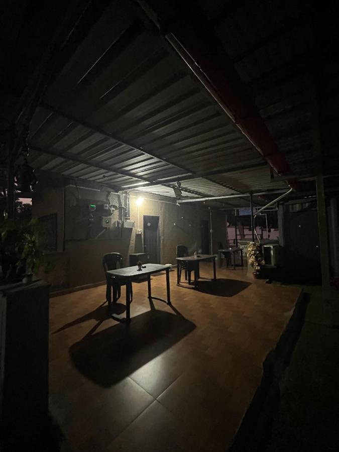 Mountain View Cottage อลีบาก ภายนอก รูปภาพ