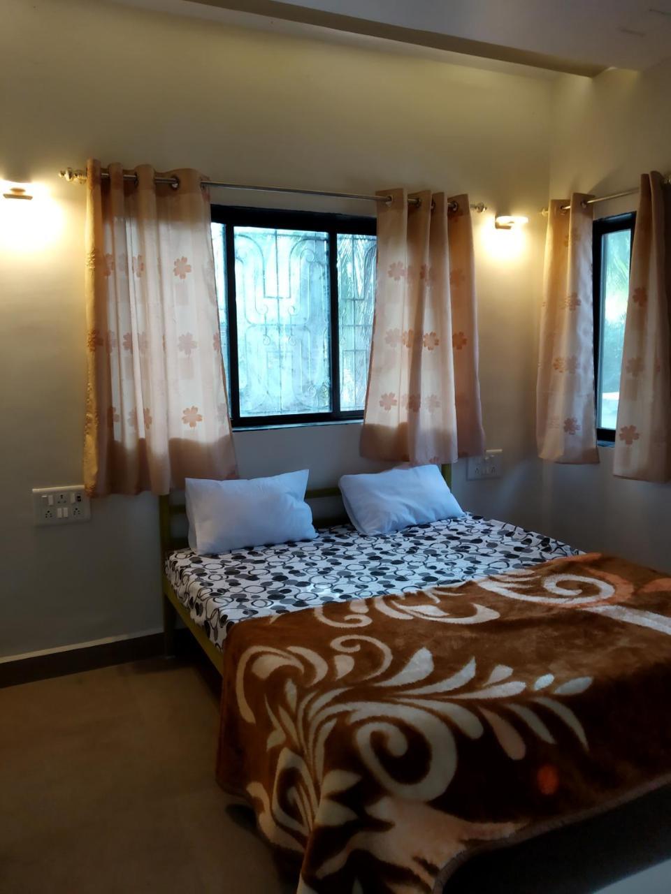 Mountain View Cottage อลีบาก ภายนอก รูปภาพ